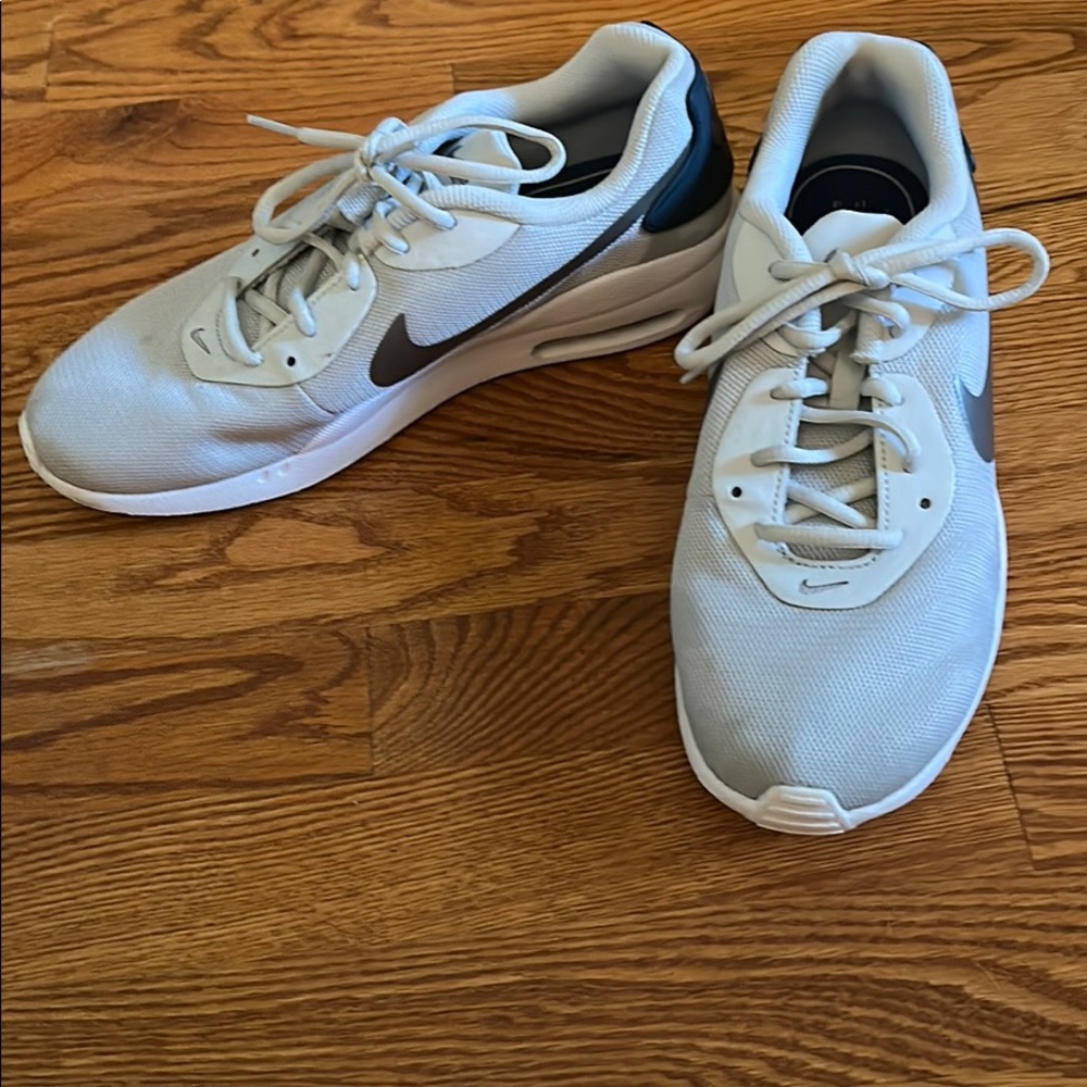 worn once nike shoes